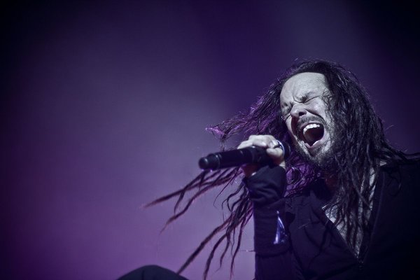 Korn_Jonathan_Davis_Singing_Rallysong_JDRF